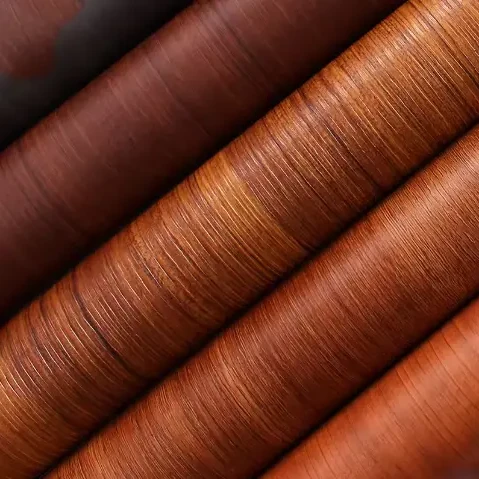 Laminazione pvc assorbendu u rollu di u film per a porta